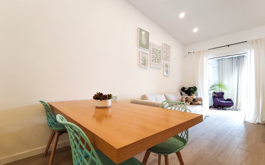 Herverkoop - Town House -
Playa Flamenca - Costa Blanca