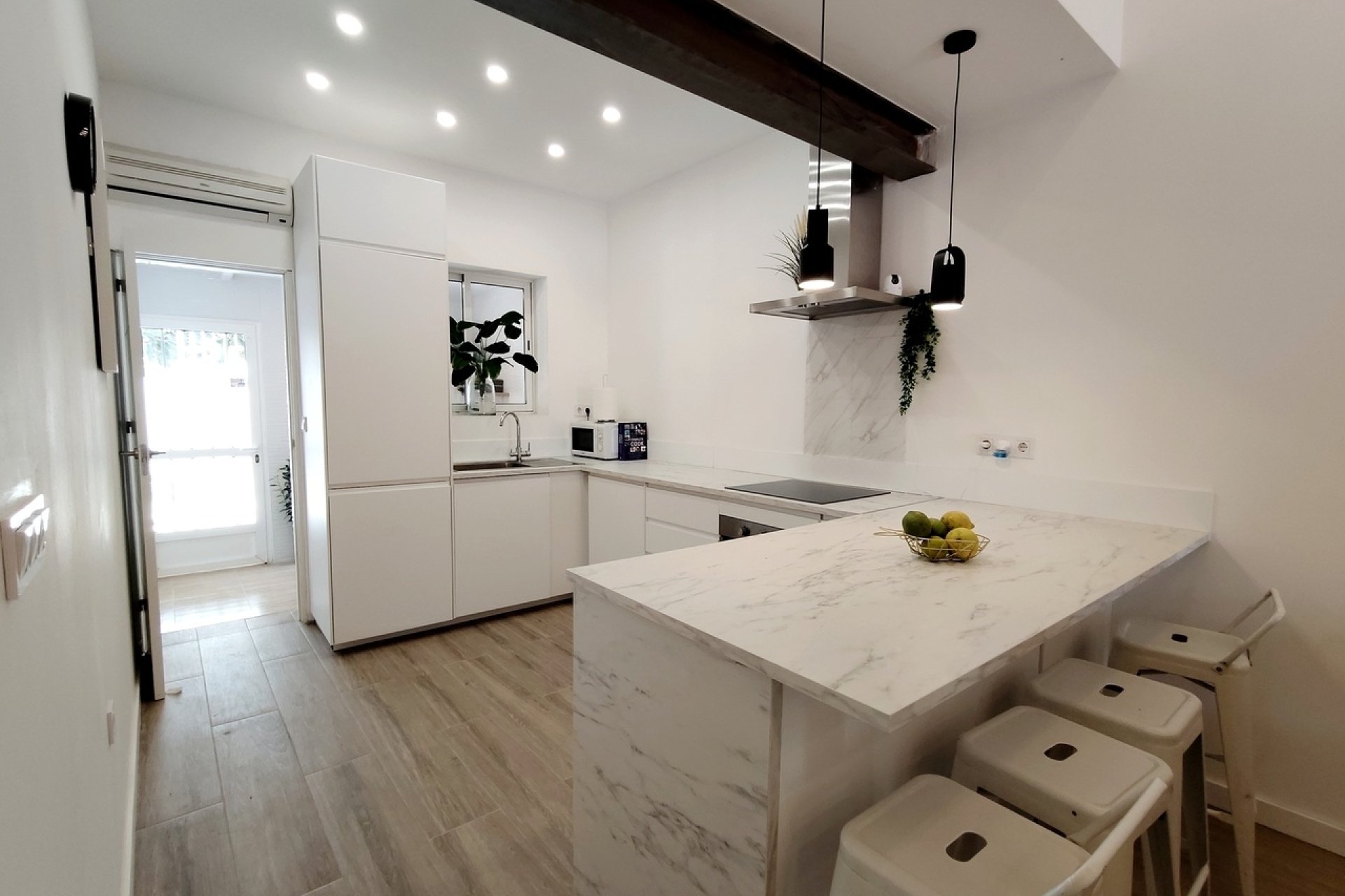 Herverkoop - Town House -
Playa Flamenca - Costa Blanca