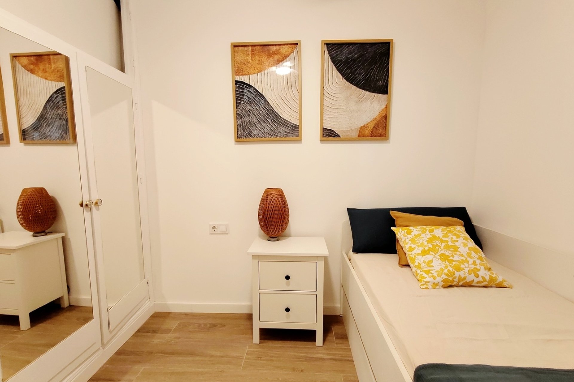 Herverkoop - Town House -
Playa Flamenca - Costa Blanca