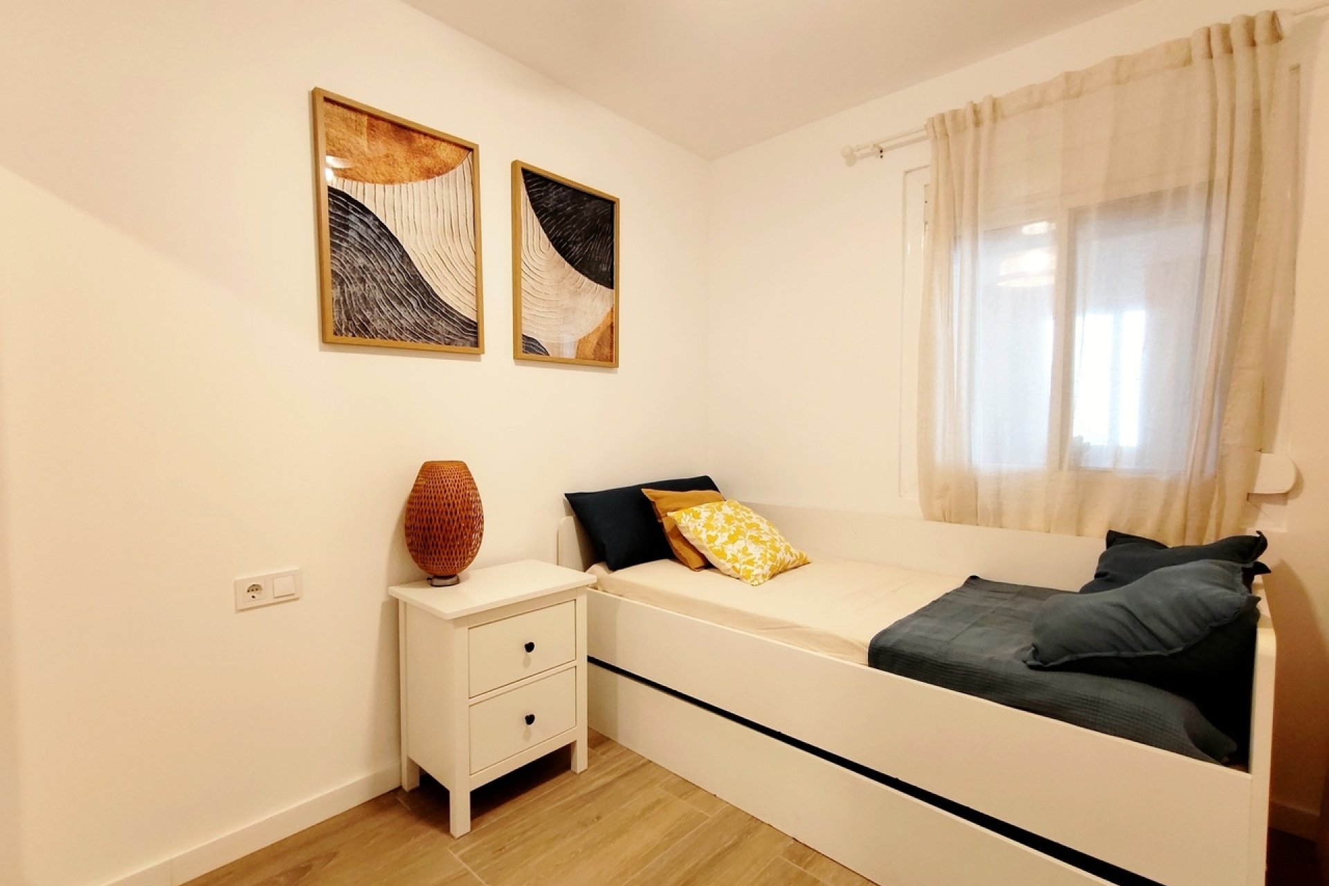 Herverkoop - Town House -
Playa Flamenca - Costa Blanca