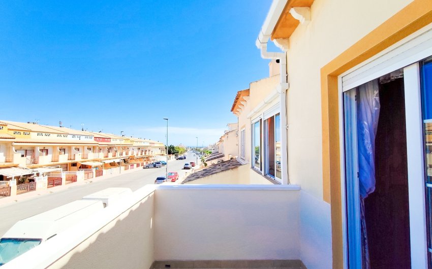 Herverkoop - Town House -
Playa Flamenca - Costa Blanca