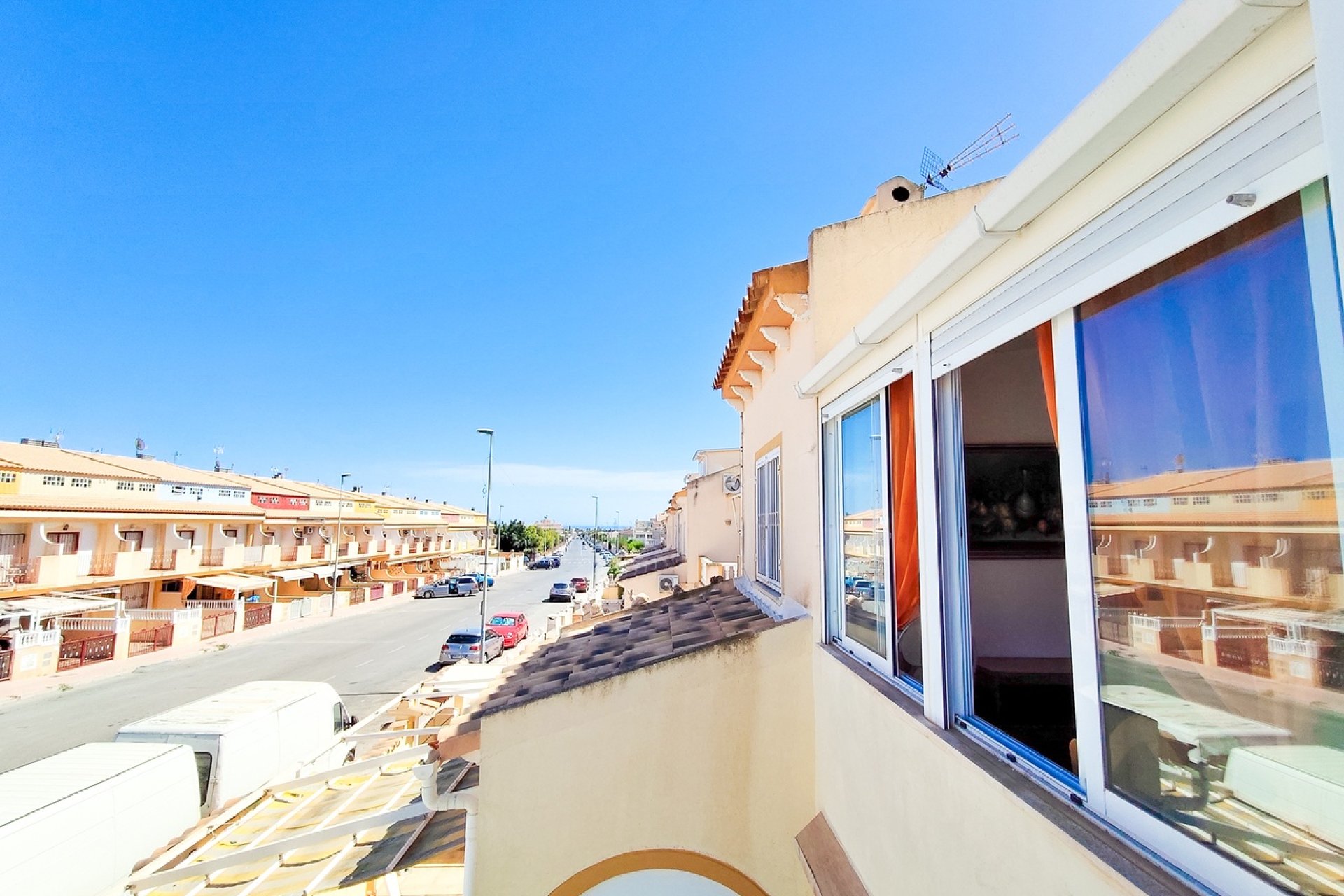 Herverkoop - Town House -
Playa Flamenca - Costa Blanca