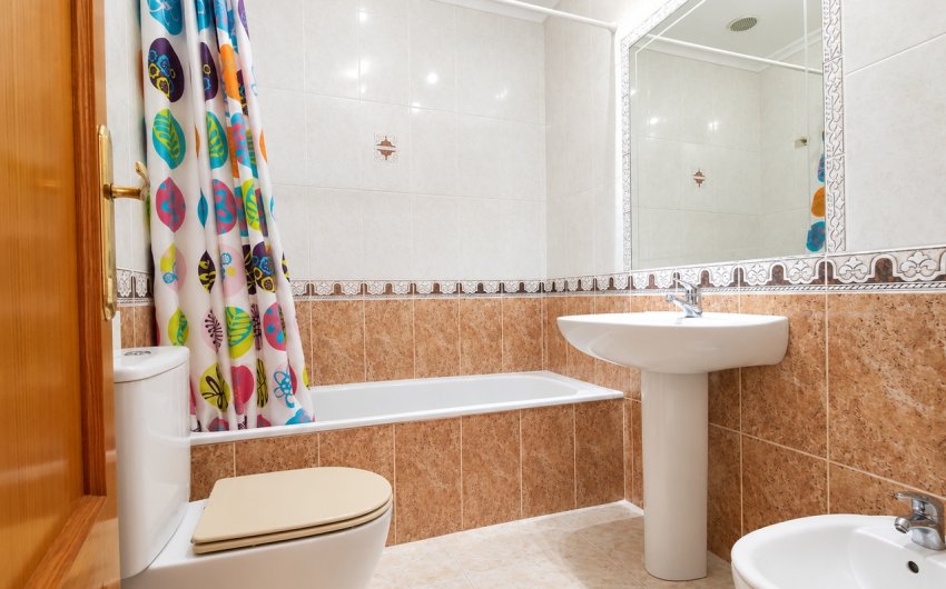 Herverkoop - Town House -
Playa Flamenca - Costa Blanca