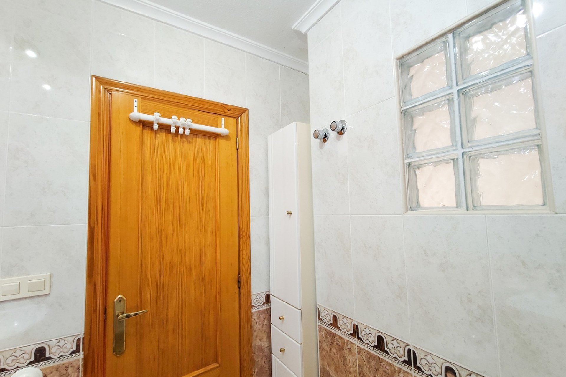 Herverkoop - Town House -
Playa Flamenca - Costa Blanca