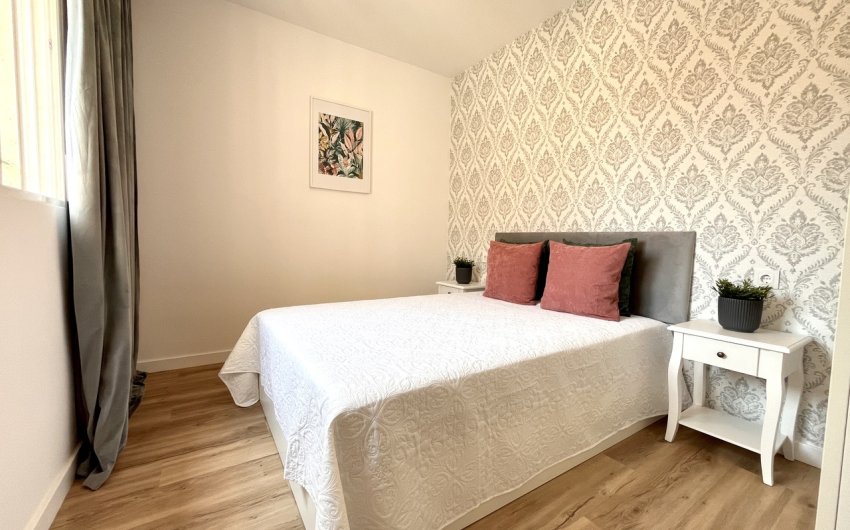 Herverkoop - Town House -
Playa Flamenca - Costa Blanca