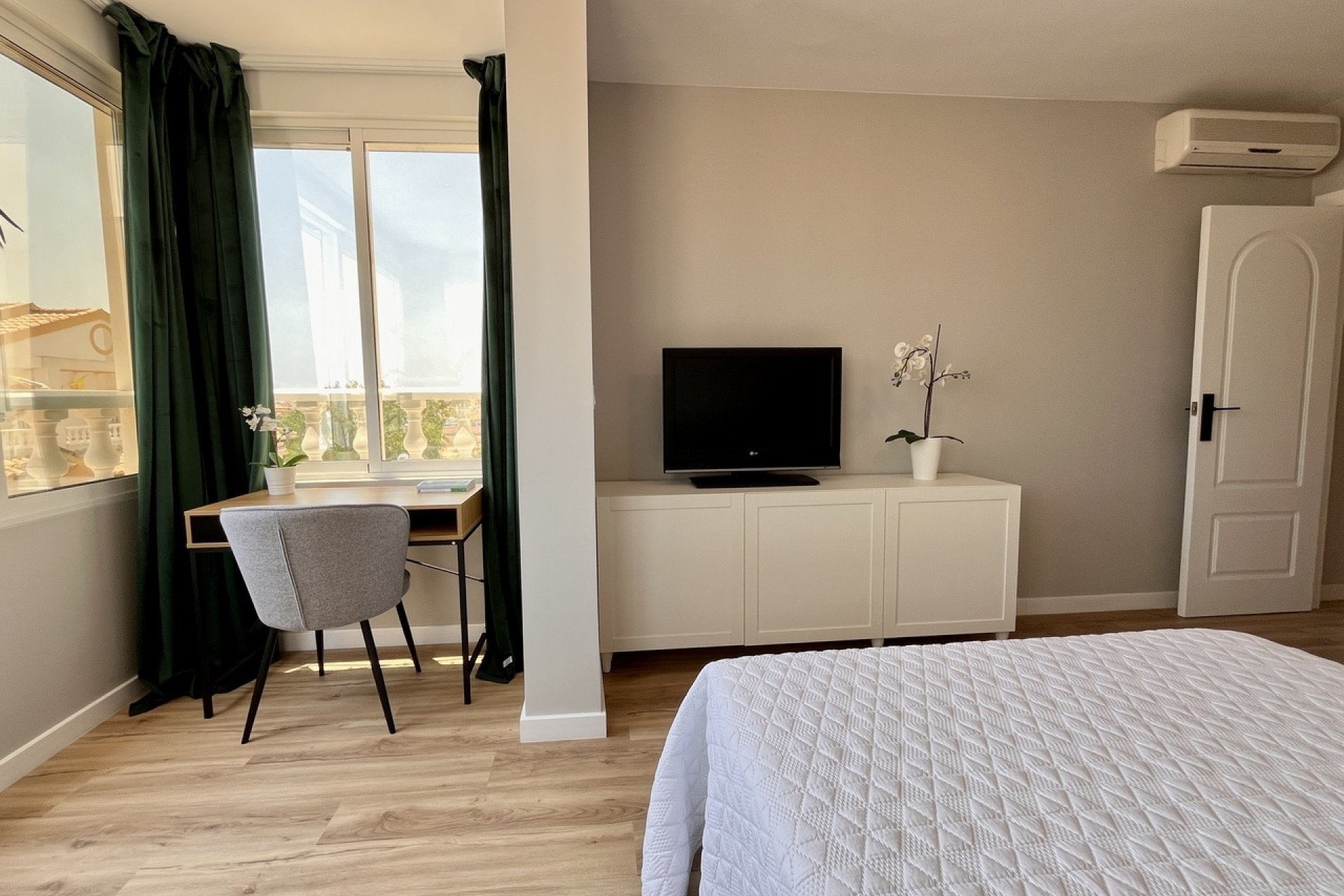 Herverkoop - Town House -
Playa Flamenca - Costa Blanca