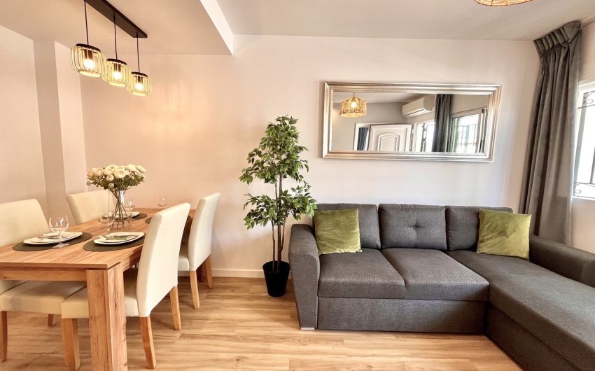 Herverkoop - Town House -
Playa Flamenca - Costa Blanca