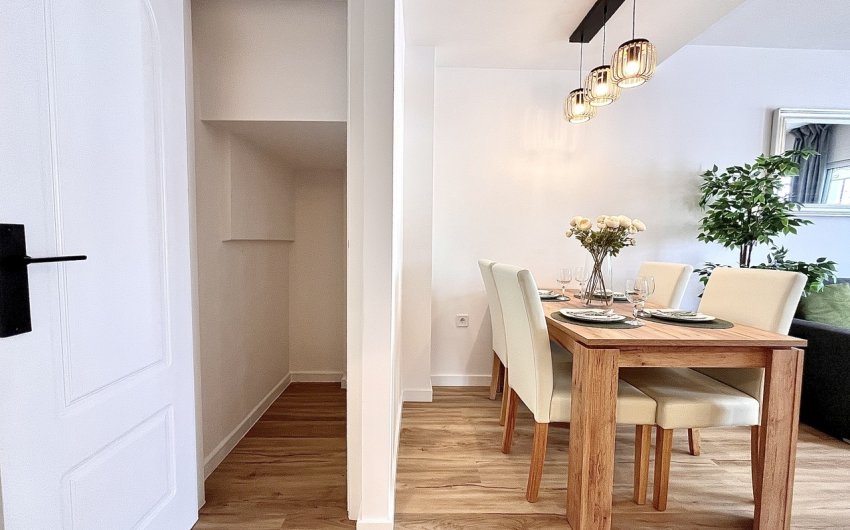 Herverkoop - Town House -
Playa Flamenca - Costa Blanca