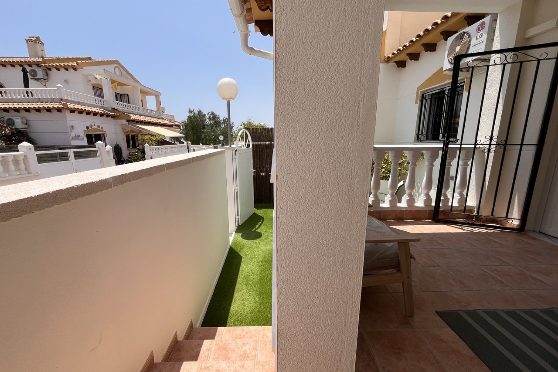 Herverkoop - Town House -
Playa Flamenca - Costa Blanca
