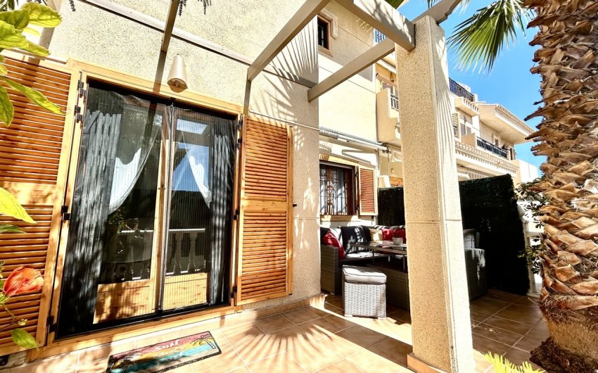Herverkoop - Town House -
Playa Flamenca - Costa Blanca