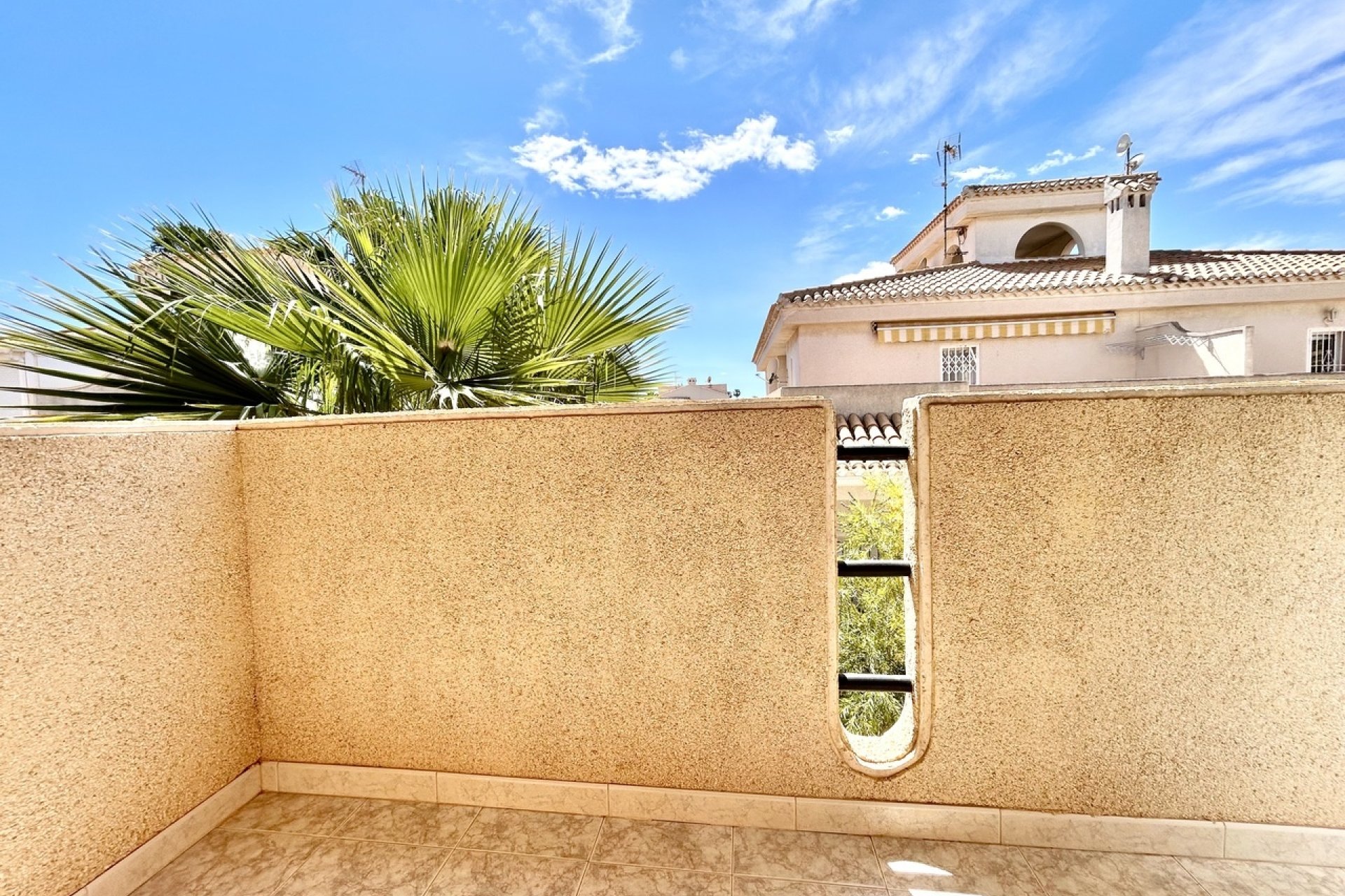 Herverkoop - Town House -
Playa Flamenca - Costa Blanca