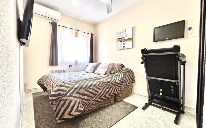 Herverkoop - Town House -
Playa Flamenca - Costa Blanca