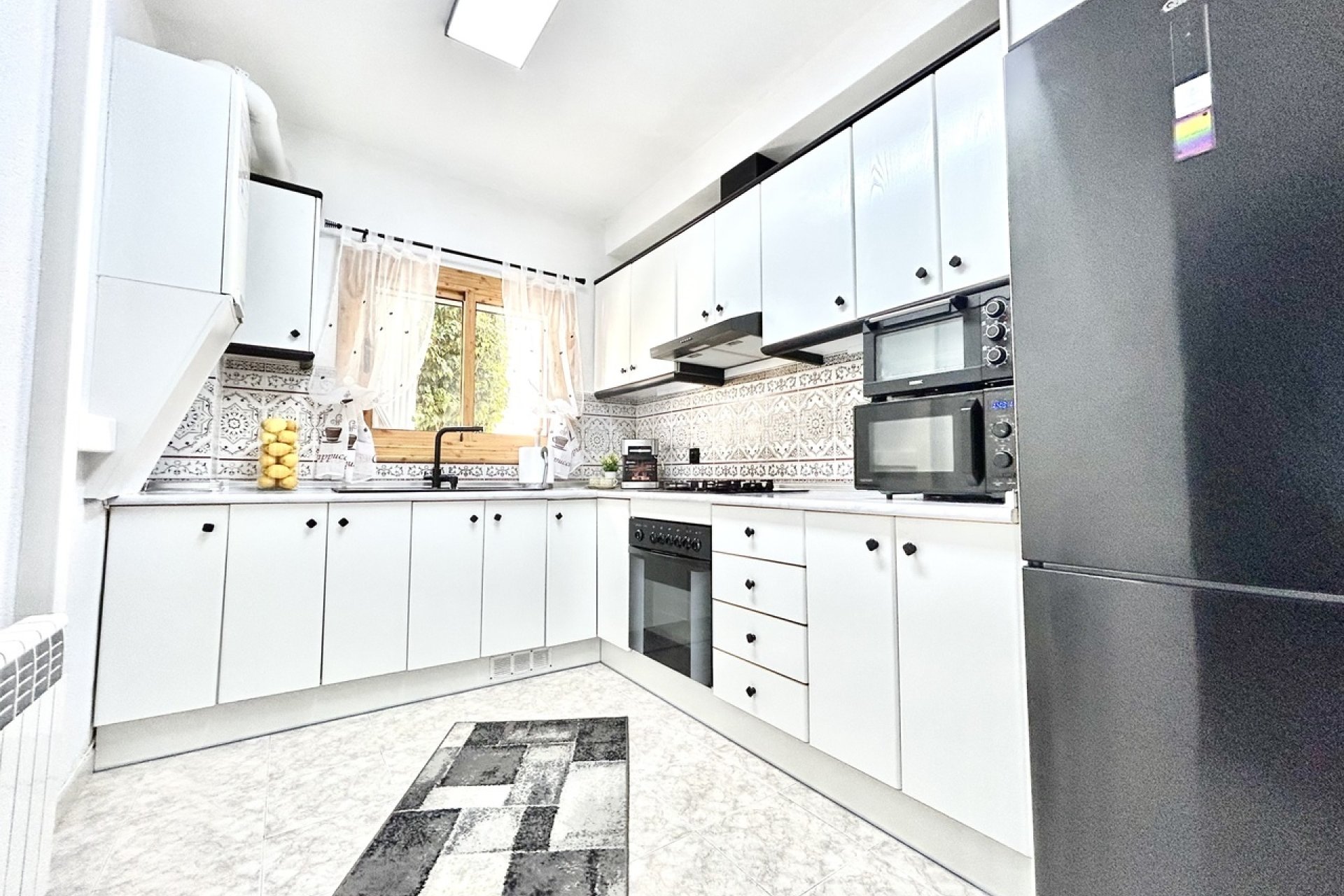 Herverkoop - Town House -
Playa Flamenca - Costa Blanca