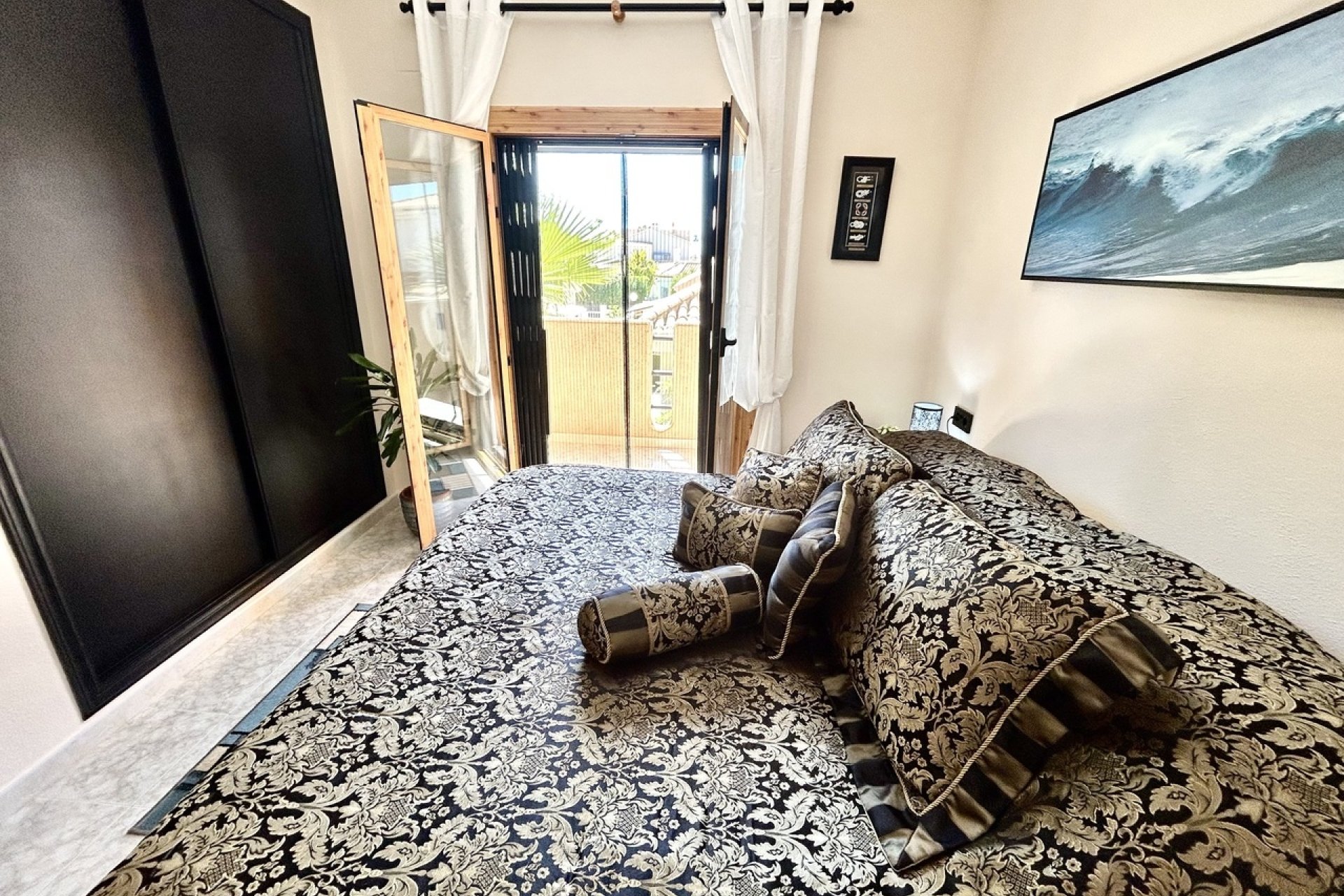 Herverkoop - Town House -
Playa Flamenca - Costa Blanca