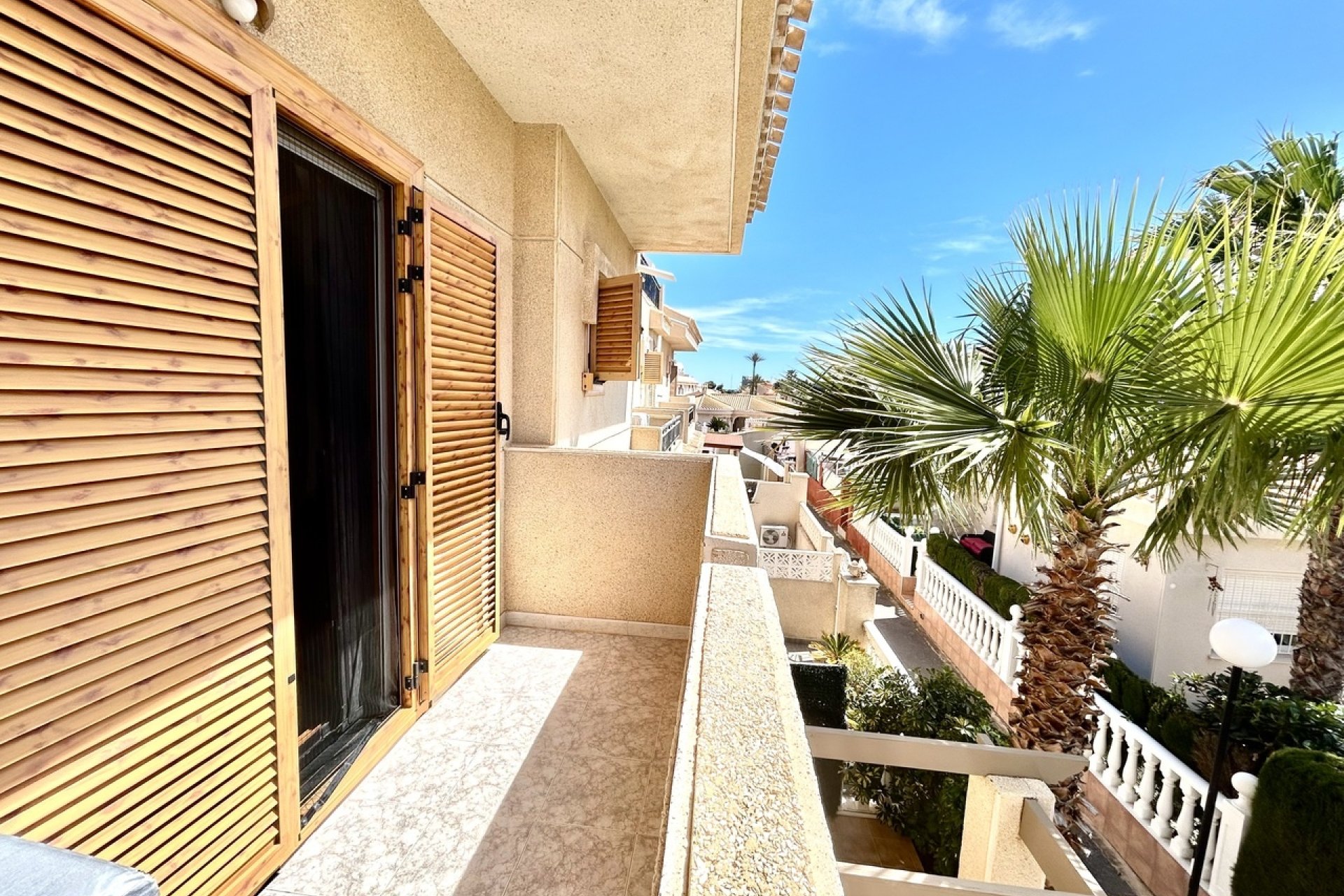 Herverkoop - Town House -
Playa Flamenca - Costa Blanca