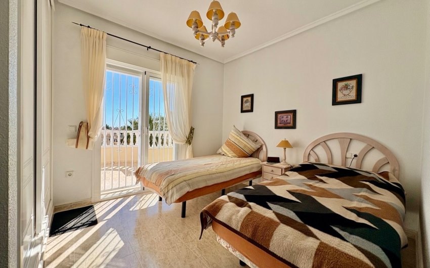Herverkoop - Town House -
Rojales - Inland