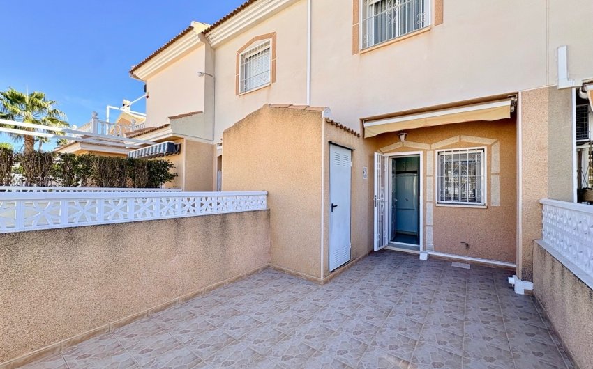 Herverkoop - Town House -
Rojales - Inland