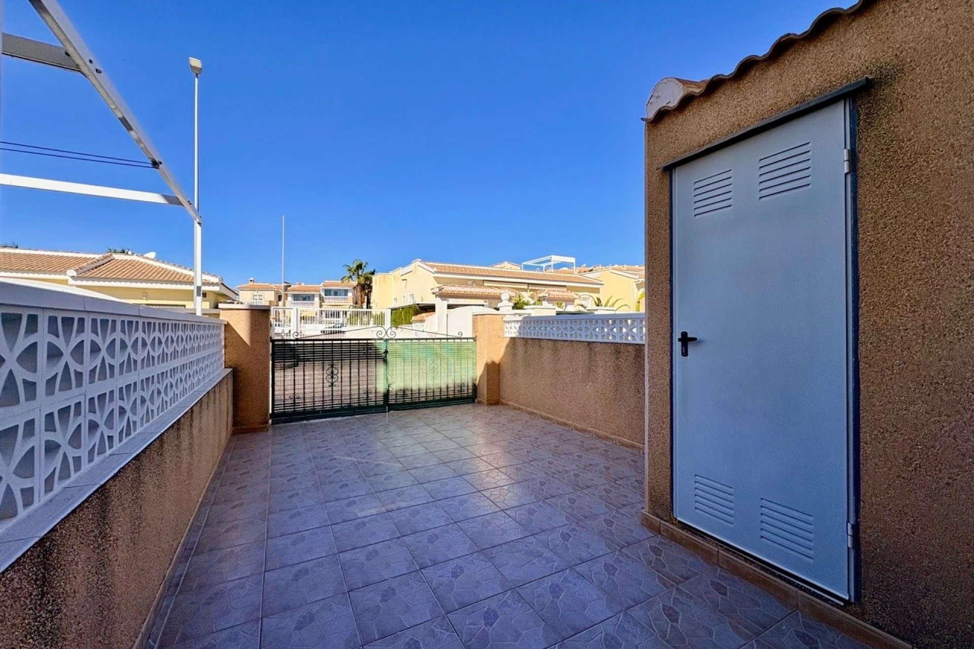 Herverkoop - Town House -
Rojales - Inland