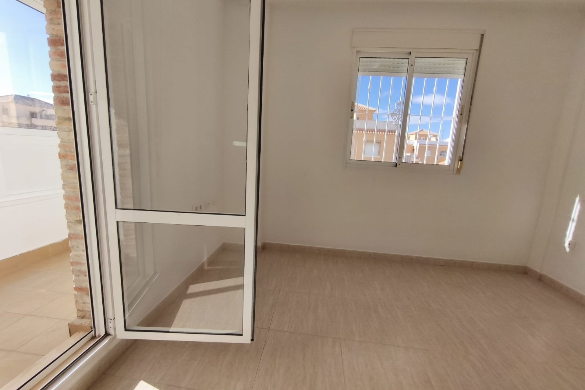 Herverkoop - Town House -
Rojales - Inland