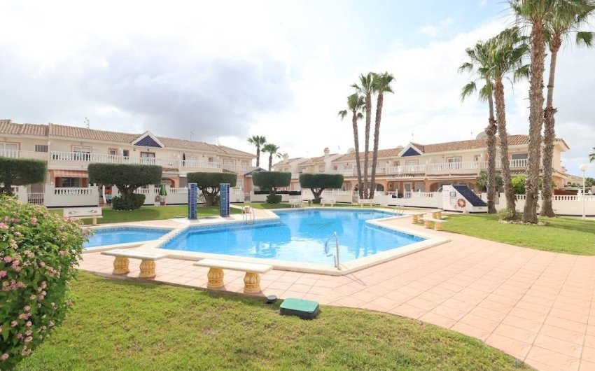 Herverkoop - Town House -
Rojales - Inland