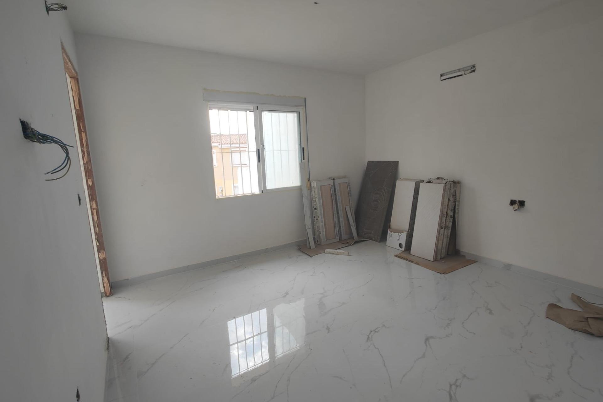 Herverkoop - Town House -
San Miguel de Salinas - Blue Lagoon - Galán
