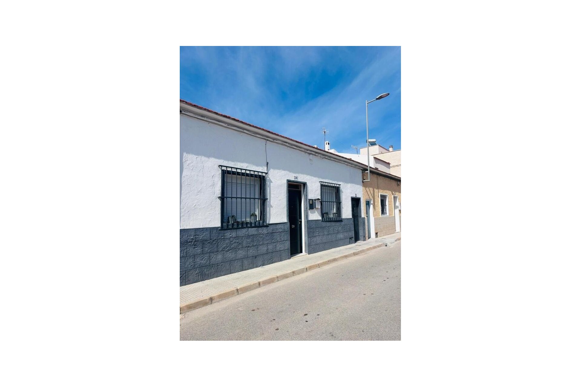 Herverkoop - Town House -
San Miguel de Salinas - Inland