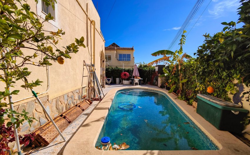 Herverkoop - Town House -
San Miguel de Salinas - Inland