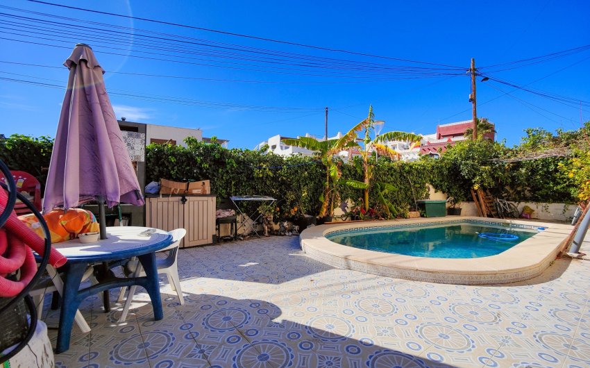 Herverkoop - Town House -
San Miguel de Salinas - Inland