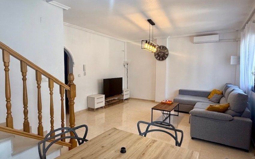 Herverkoop - Town House -
San Miguel de Salinas - Inland