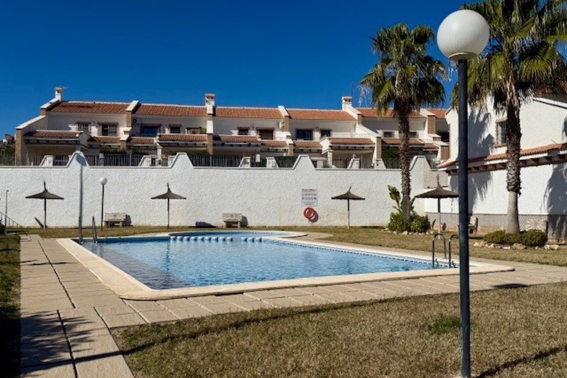 Herverkoop - Town House -
San Miguel de Salinas - Inland