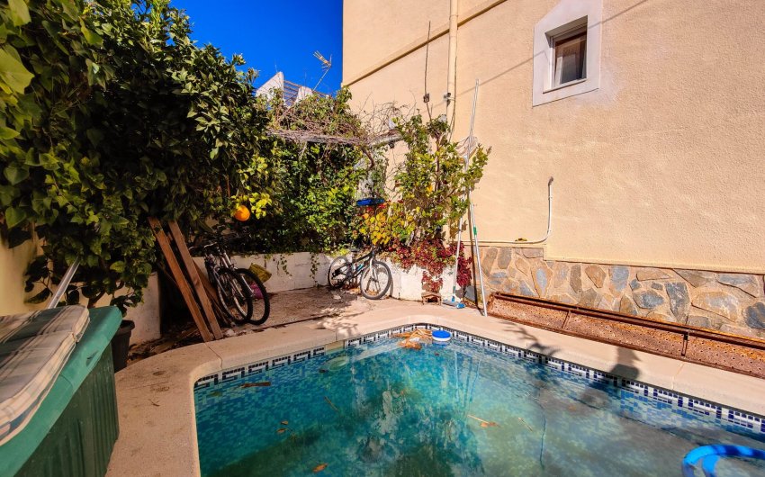 Herverkoop - Town House -
San Miguel de Salinas - Inland