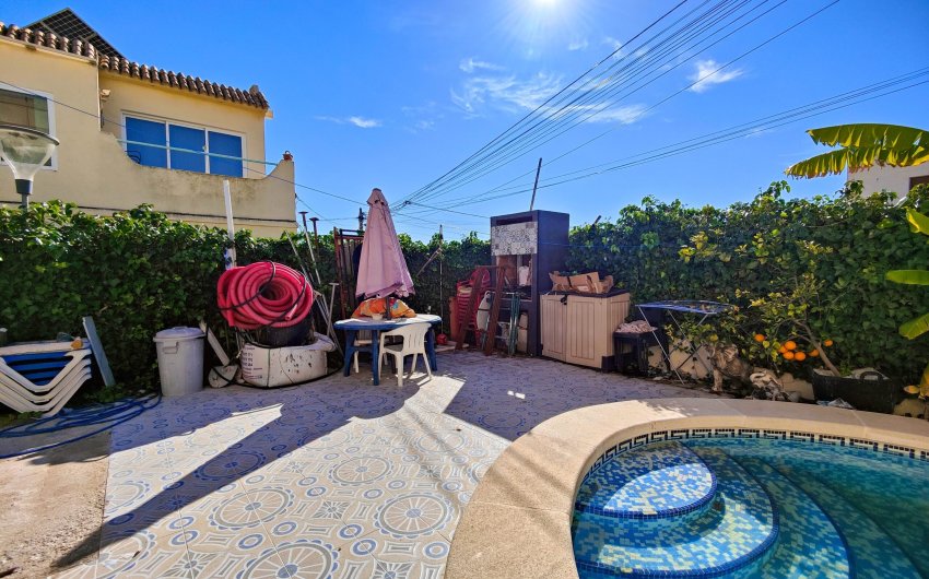 Herverkoop - Town House -
San Miguel de Salinas - Inland