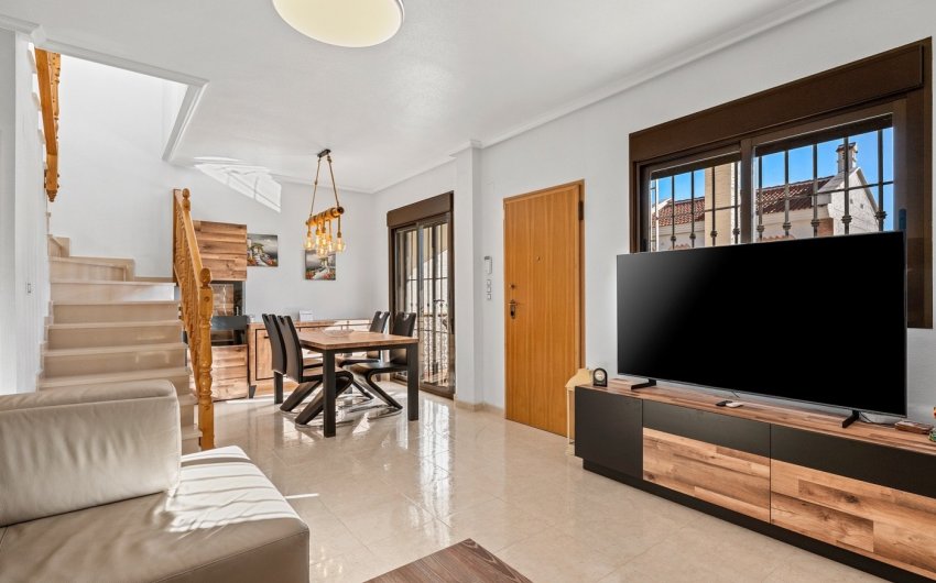 Herverkoop - Town House -
San Miguel de Salinas - Inland