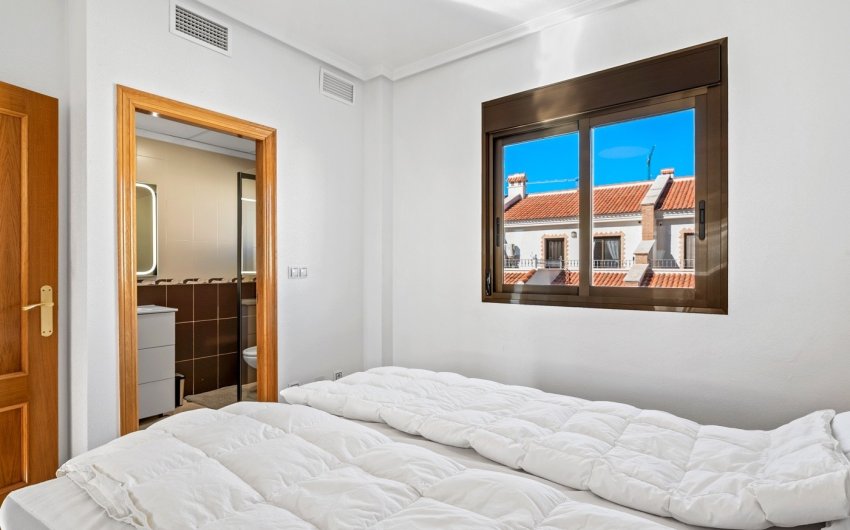 Herverkoop - Town House -
San Miguel de Salinas - Inland