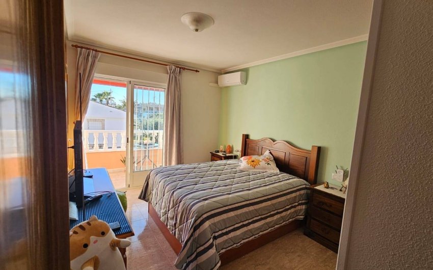 Herverkoop - Town House -
Santiago de la Ribera - Playa De Santiago De La Ribera