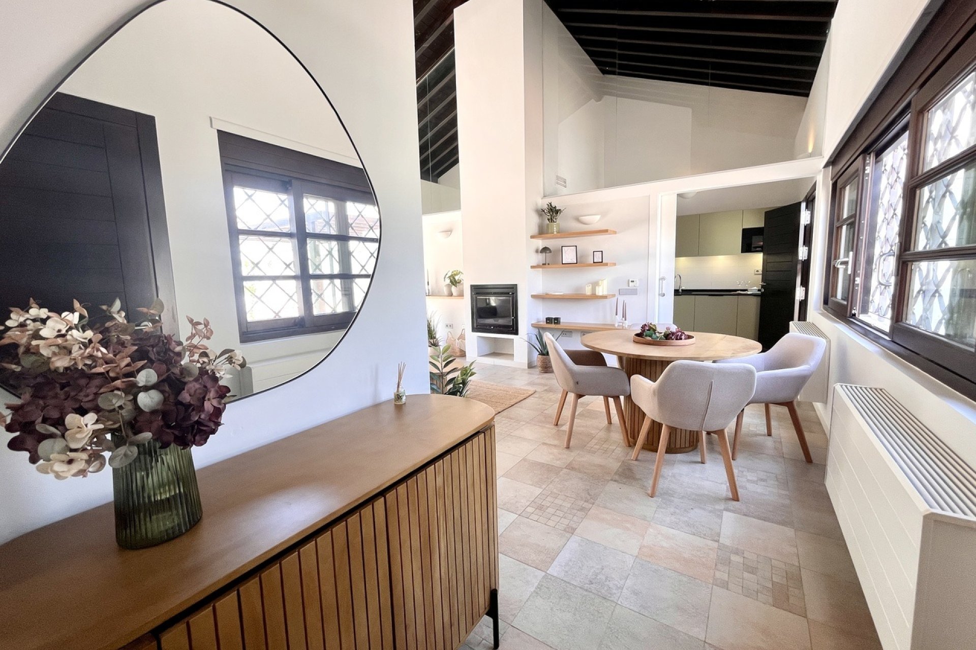 Herverkoop - Town House -
Sucina - Inland