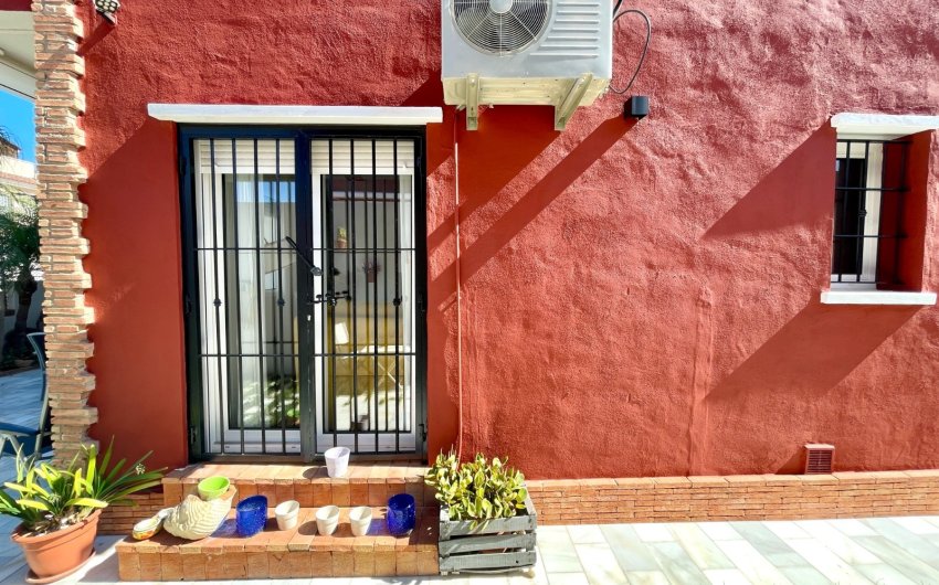 Herverkoop - Town House -
Torre de la Horadada - Costa Blanca