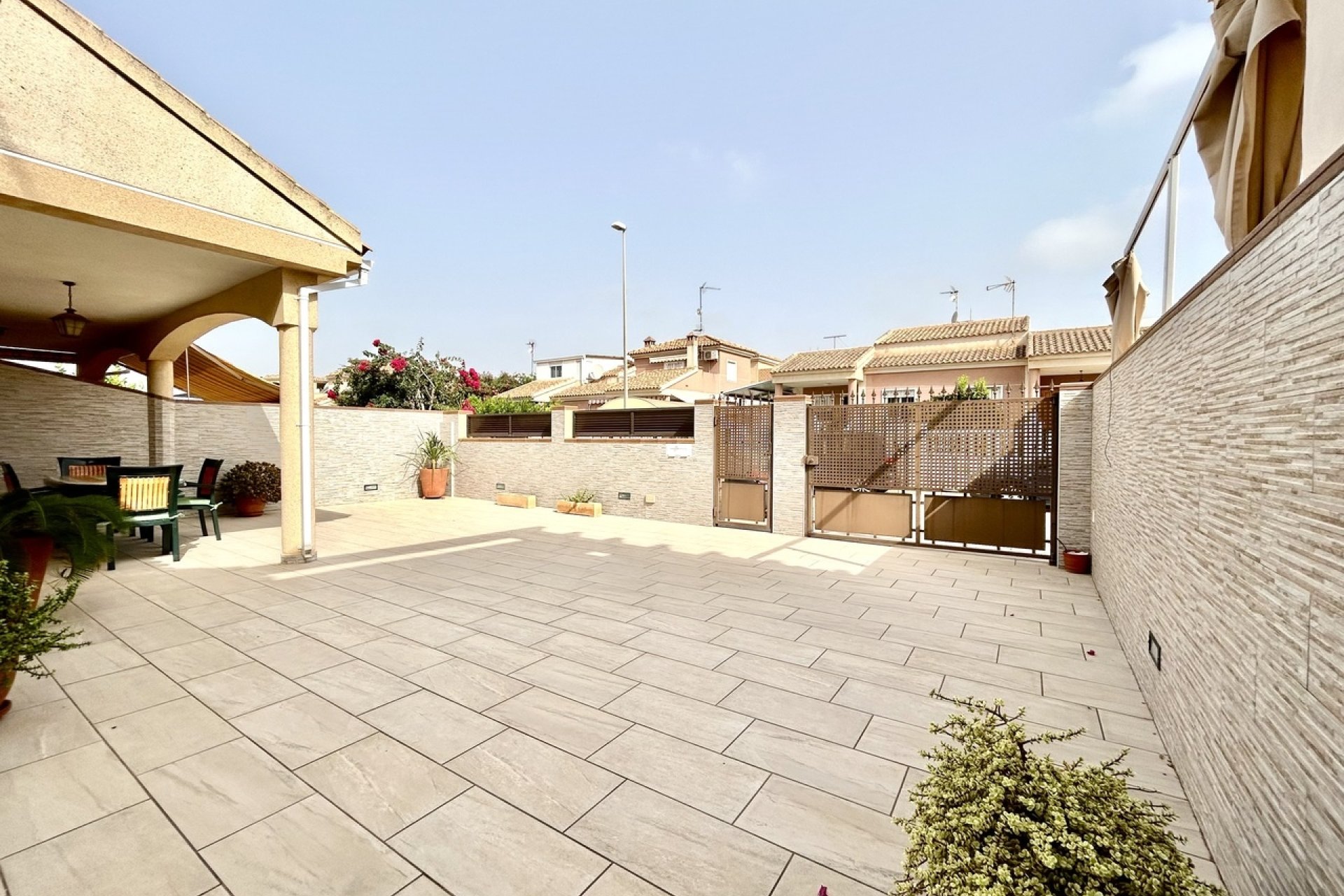 Herverkoop - Town House -
Torre de la Horadada - Costa Blanca