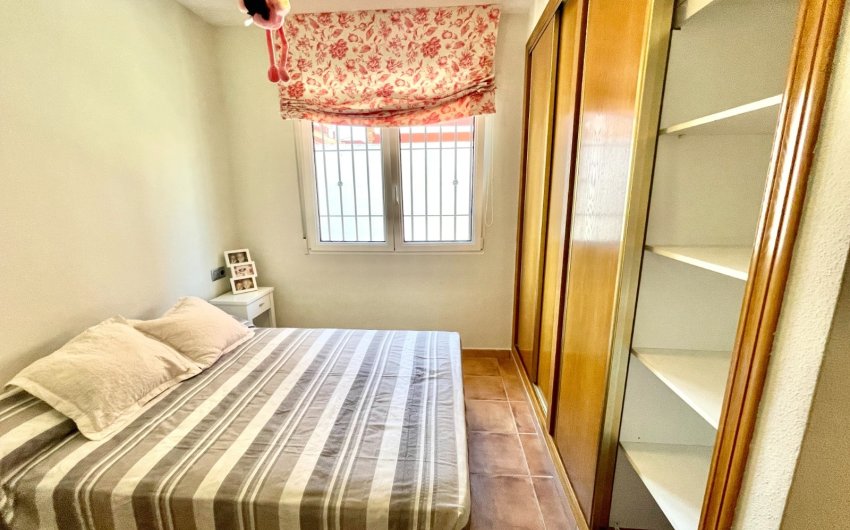Herverkoop - Town House -
Torre de la Horadada - Costa Blanca