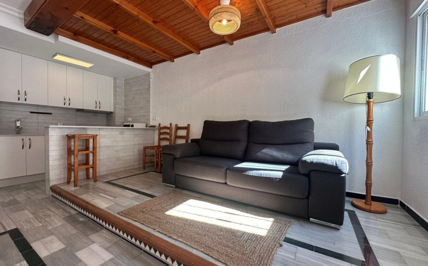 Herverkoop - Town House -
Torrevieja - Cabo Cervera
