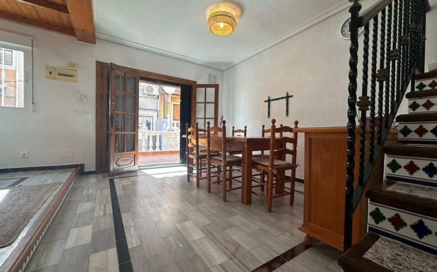 Herverkoop - Town House -
Torrevieja - Cabo Cervera