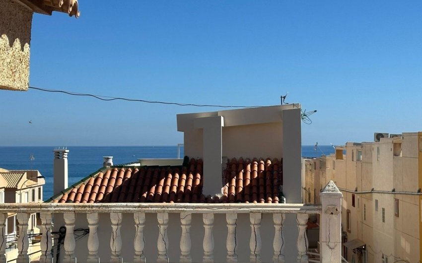 Herverkoop - Town House -
Torrevieja - Cabo Cervera