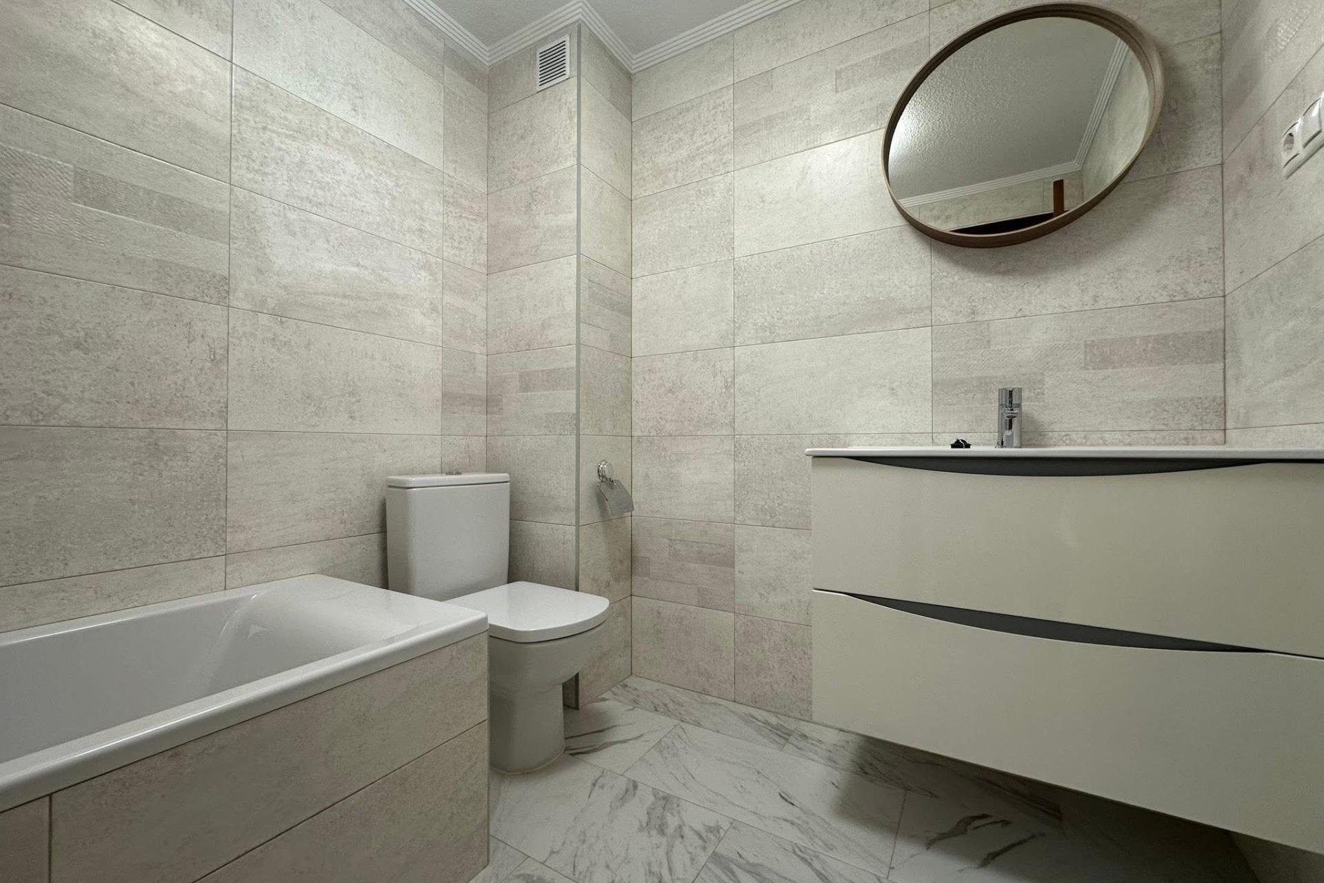 Herverkoop - Town House -
Torrevieja - Cabo Cervera