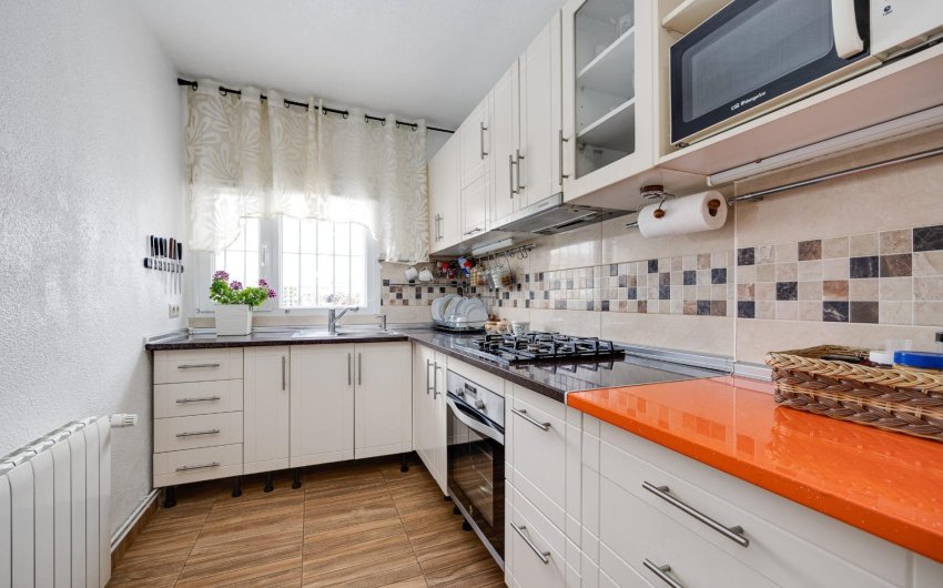 Herverkoop - Town House -
Torrevieja - Calas Blanca