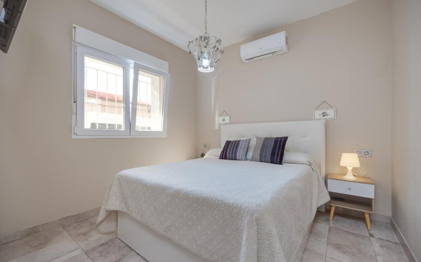 Herverkoop - Town House -
Torrevieja - Centro