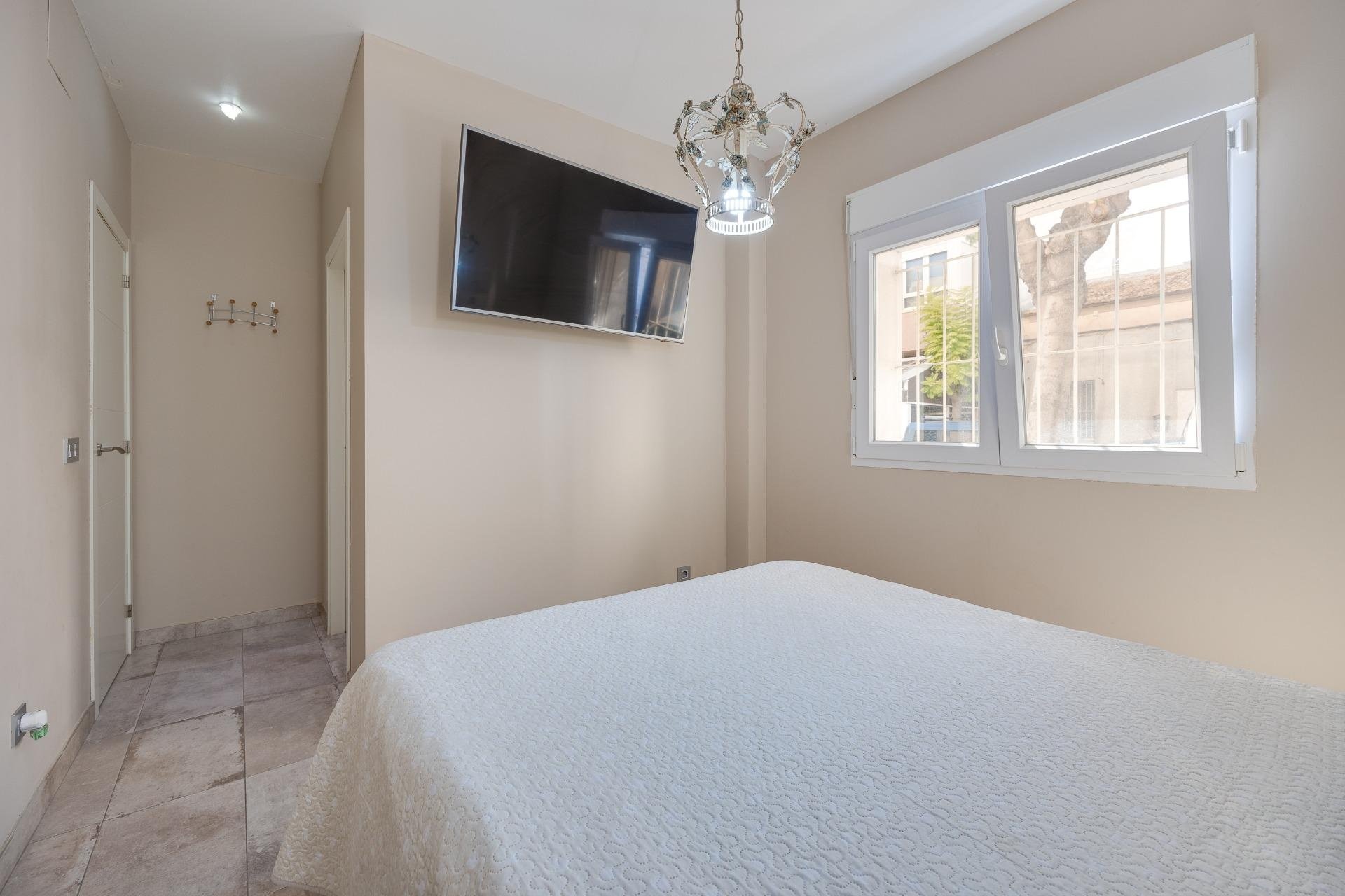 Herverkoop - Town House -
Torrevieja - Centro