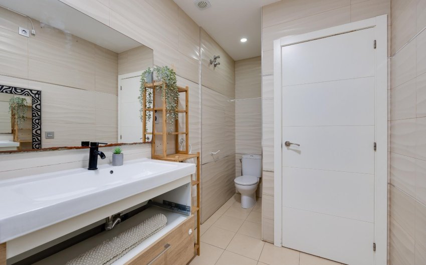 Herverkoop - Town House -
Torrevieja - Centro