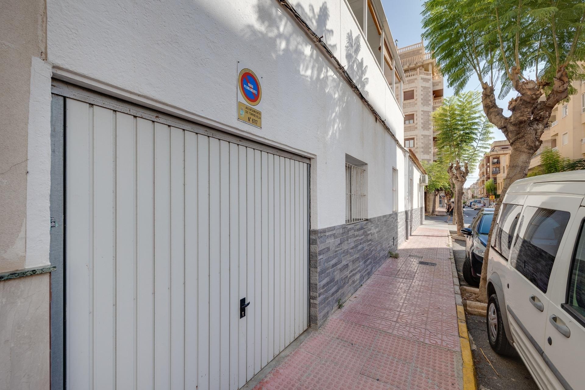 Herverkoop - Town House -
Torrevieja - Centro