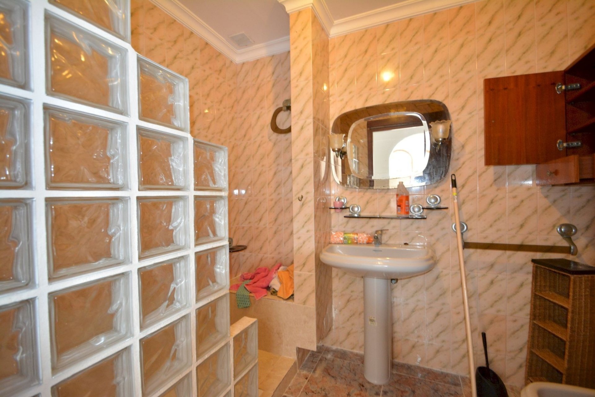 Herverkoop - Town House -
Torrevieja - Costa Blanca