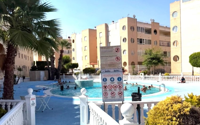 Herverkoop - Town House -
Torrevieja - Costa Blanca